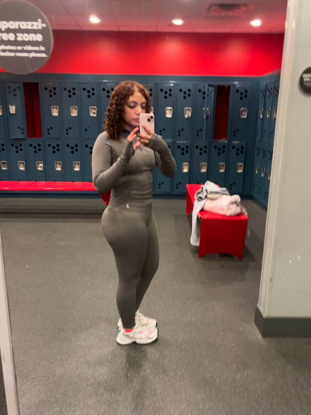 DFYNE Impact leggings 
-stone gray
-used one time